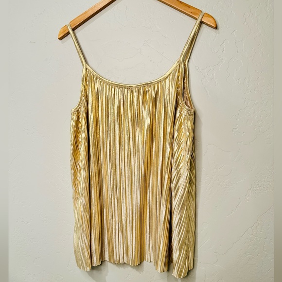 Gold Plisse Strappy V-Neck Tank Glittering Crepe Party Top SZ Medium NEW! - Picture 5 of 15